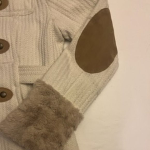 Women's BKE Cream and Tan Winter Jacket Size Medium with Detachable Hood - Picture 3 of 8